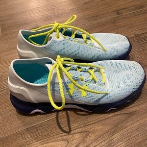 Under Armour Speedform tennis shoes - Size 7.5